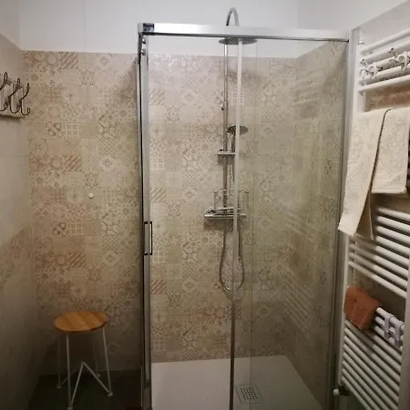 Oda ve Kahvaltı Cascina Tripoli *